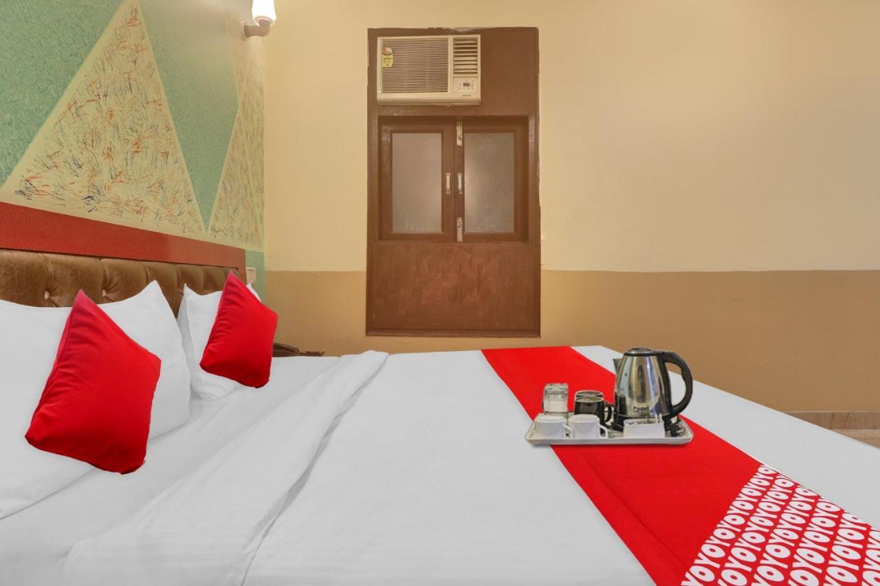 Hotel O Prince Home Stay Near Ambience Mall New Delhi Eksteriør bilde
