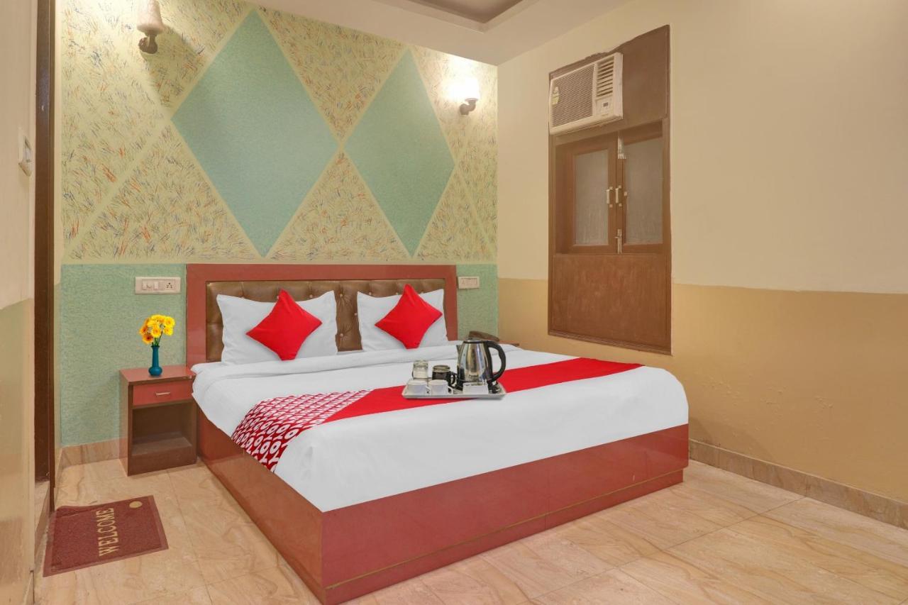Hotel O Prince Home Stay Near Ambience Mall New Delhi Eksteriør bilde