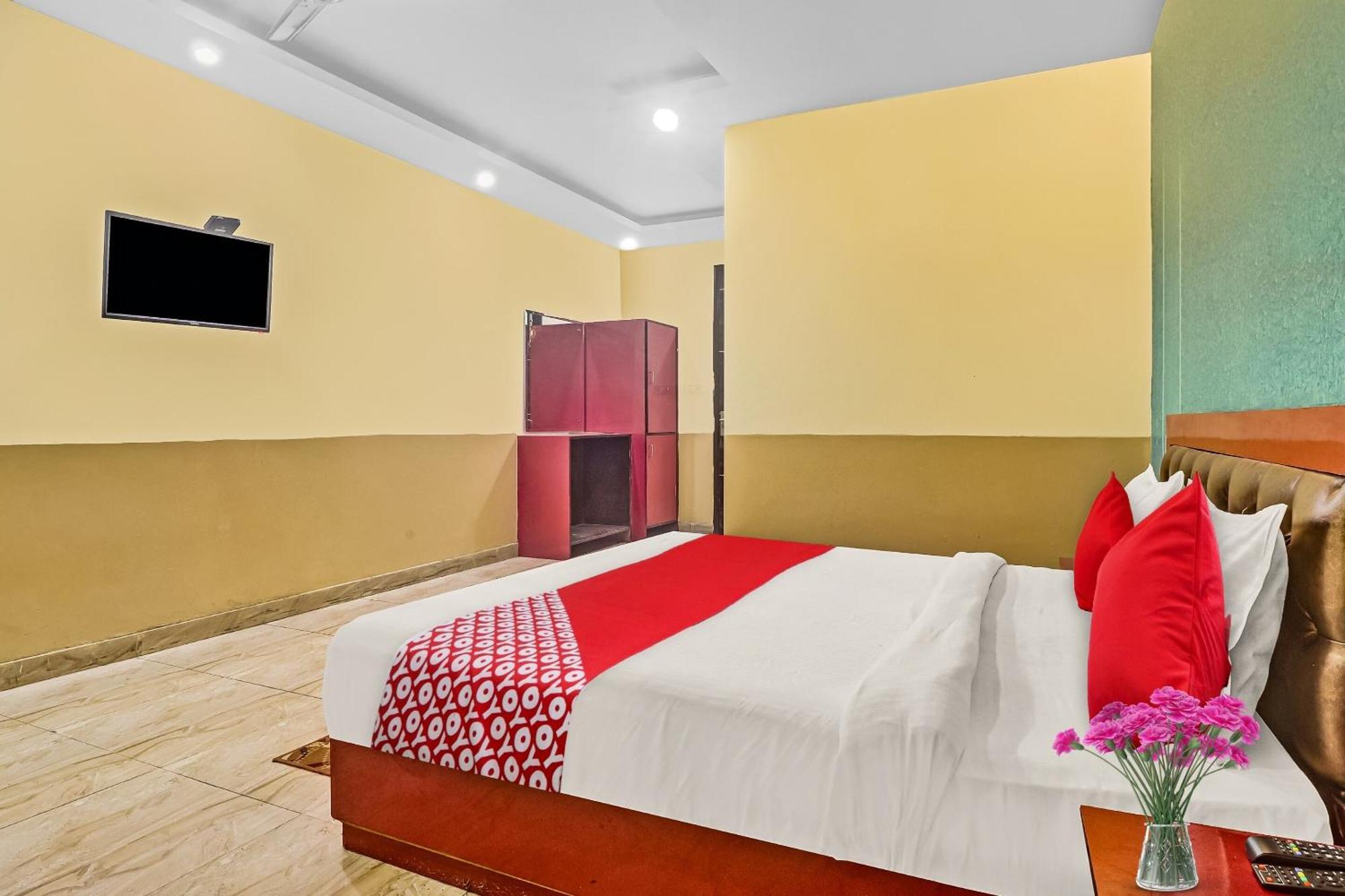 Hotel O Prince Home Stay Near Ambience Mall New Delhi Eksteriør bilde